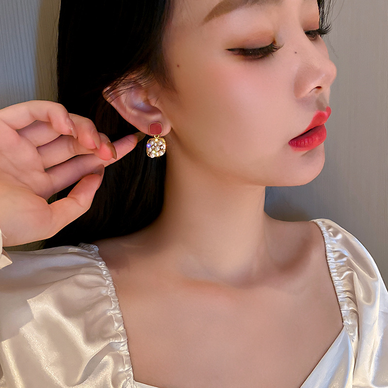 Korean style retro pearl inlaid rhinestone square earringspicture8