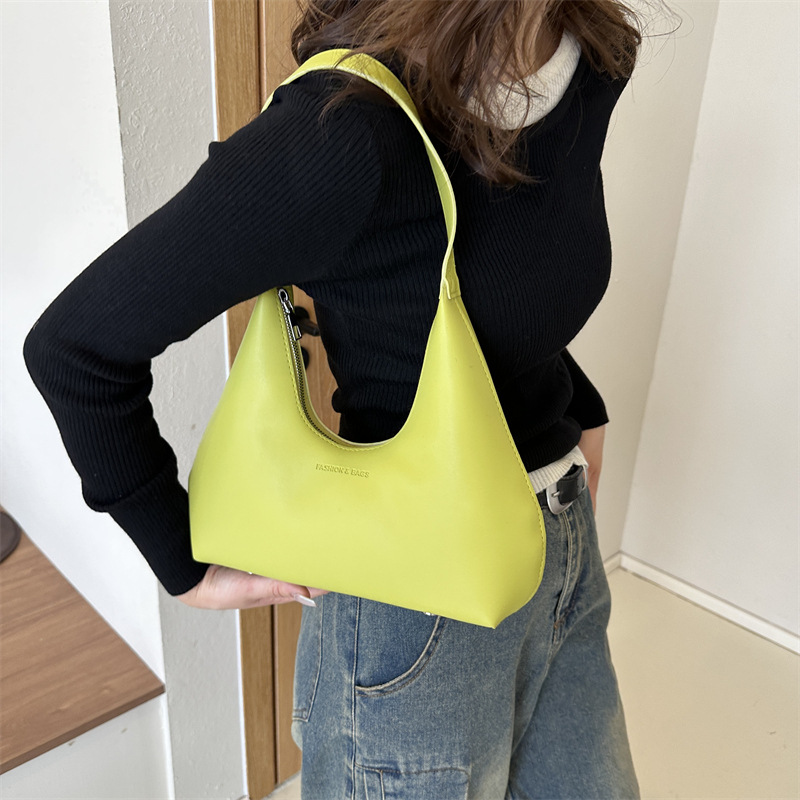 Color sólido bolso de textura simple 2023 otoño e invierno nuevo todo partido hombro bolsa de las axilas bolso de las mujeres para las mujeres
