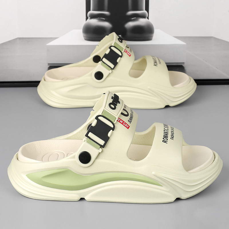 Sandalias y pantuflas transfronterizas para hombre 2025 verano nuevo ocio ligero deportes al aire libre río río río vadeo pareja zapatillas de playa