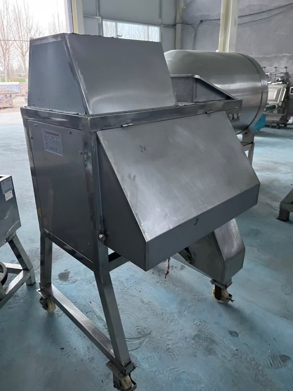 大型切丁机，蔬菜切丁机，标价与实物不符需要的老板联系我