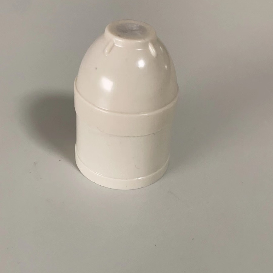 源头企业制造南美912灯座 胶木铝圈 铁圈