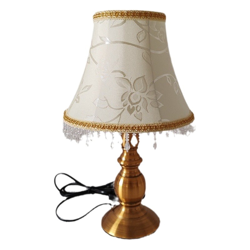 Luz de estilo francés lámpara de mesa de lujo retro metal imitación cobre base tela pantalla dormitorio decoración de noche cálida oscurecimiento luz de la noche