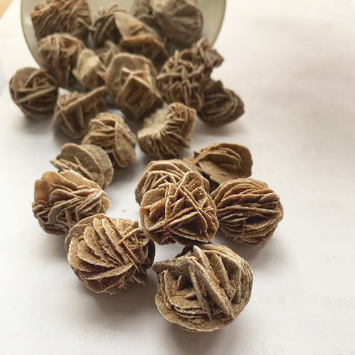 Natural desert rose rough crystal ornaments mineral specimens strange stones mineral crystals children's science teaching gifts