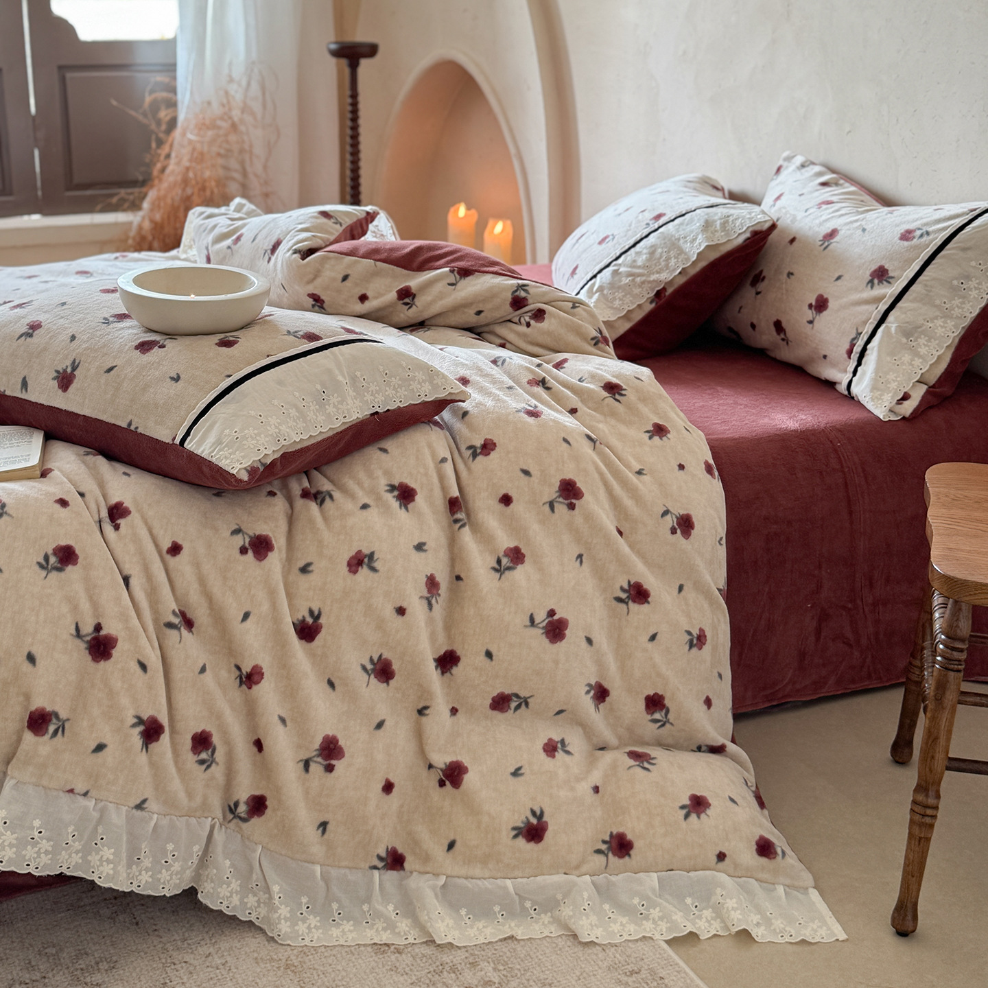Set di quattro pezzi caldo e ricamato in velluto di latte, stile vintage francese boho, autunno/inverno, in stile vintage francese, con finiture in pizzo e morbido copripiumino._voghion.com