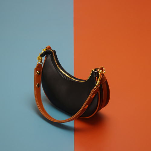 Underarm bag half-moon bag women's niche design light luxury bag 2024 summer new style high-end cross-body crescent bag