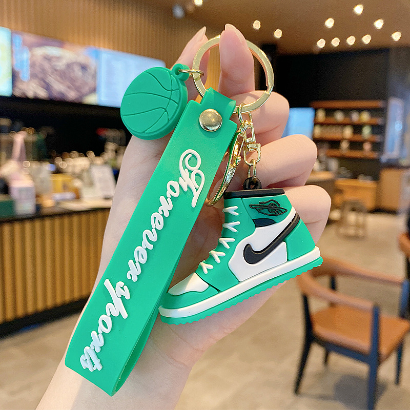 男女カップル靴aj立体キーホルダーストラップ自動車キーチェーン個性創意バッグ装飾小プレゼント