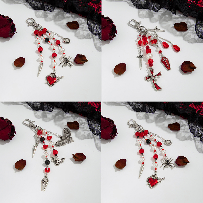 European and American Cross-Border Jewelry Halloween Skull Bat Rivet Keychain Gothic Heart Crystal Tassel Pendant European and American Cross-Border Jewelry Halloween Skull Bat Rivet Keychain Gothic Heart Crystal Tassel Pendant