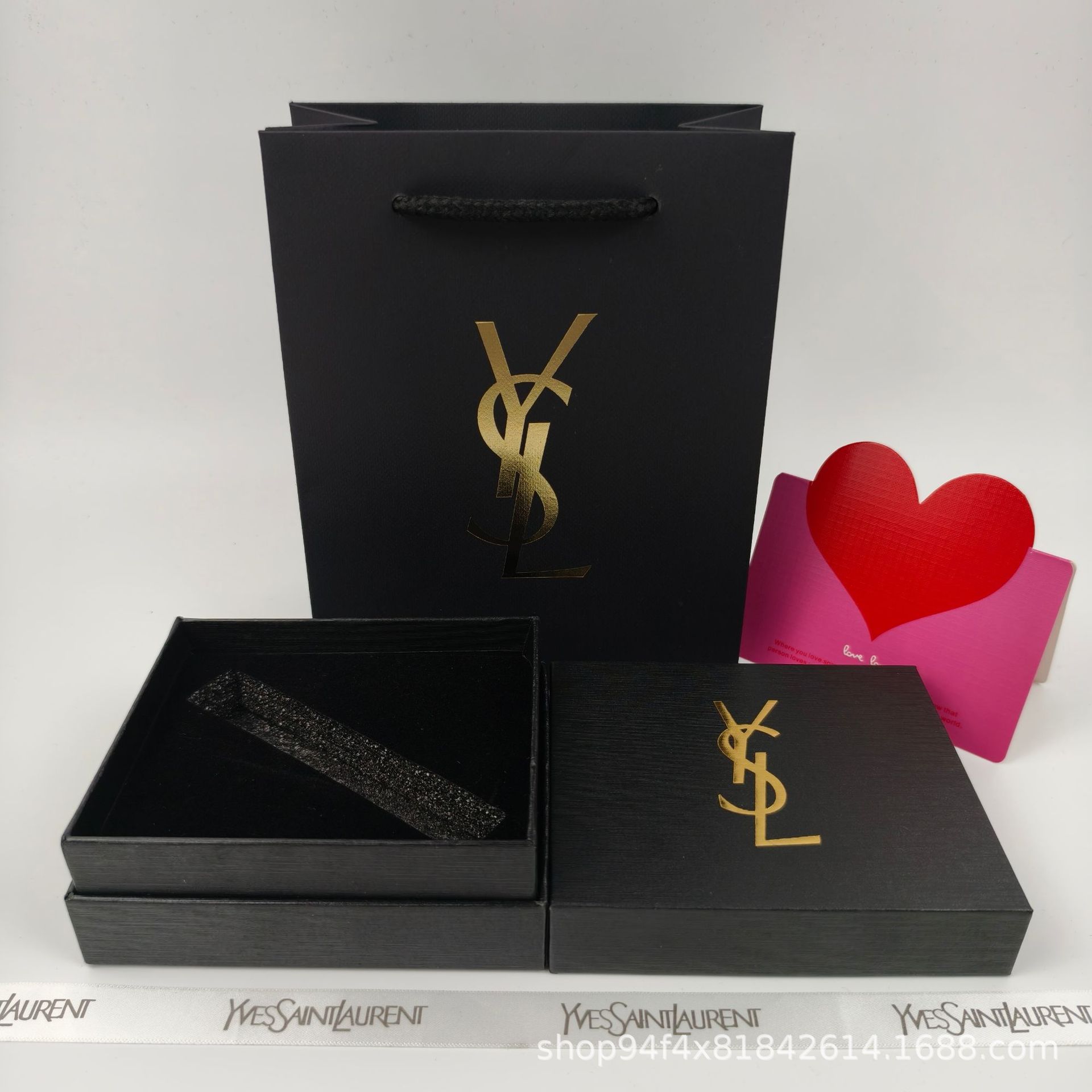 거룩한 가족 작은 금괴 상자