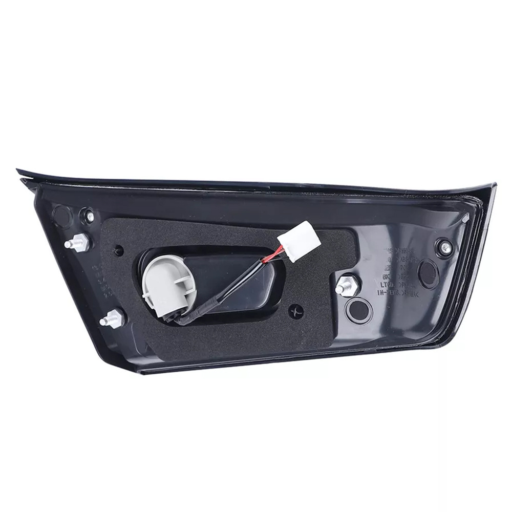 Suitable for Mitsubishi Outlander Asx 20-22 Models Rear Tail Light Semi-Assembly, Brake Light, Reverse Light, Turn Signal Light