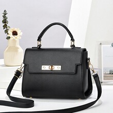 ���s���eС����Ů2025�¿�r�������P����ļ��ٴ��K��ͨ��б���