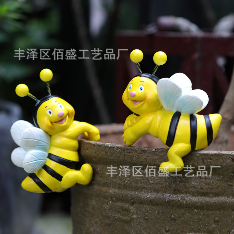 Cross-Border Cute Two Little Bee Ornaments Flower Pots Hanging Cylinders Resin Pendants Creative Lying Cylinder Decorations Gifts