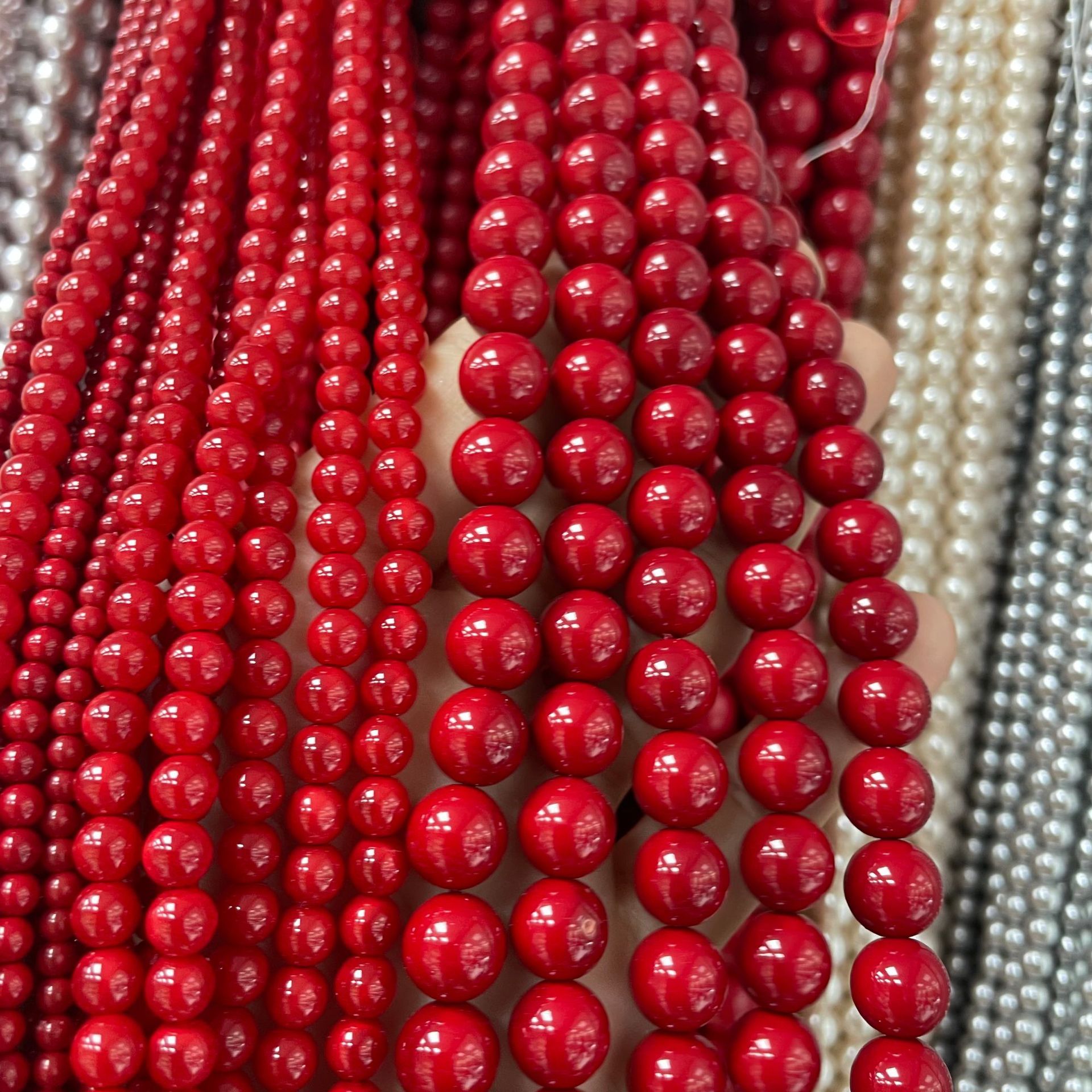 도매 남해 쉘 비즈 2-20MM 스트레이트 홀 고광택 쉘 진주 라운드 비즈 DIY 쥬얼리 액세서리 비즈 느슨한 비즈