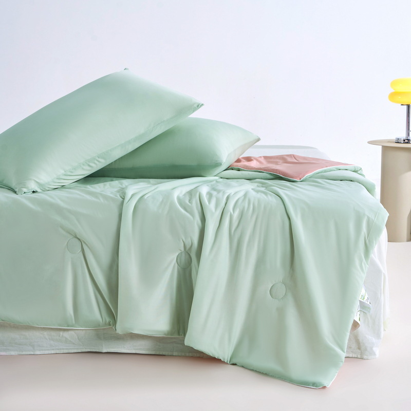 New A-type cool-feeling silk summer quilt, ice cream air conditioner quilt, summer cool quilt, washable quilt core, summer thin quilt