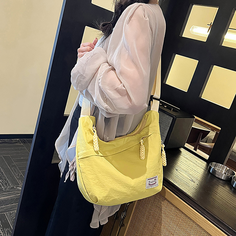 百搭大容量休闲饺子包女2025新款韩版洋气时尚轻便外出通勤斜挎包|undefined