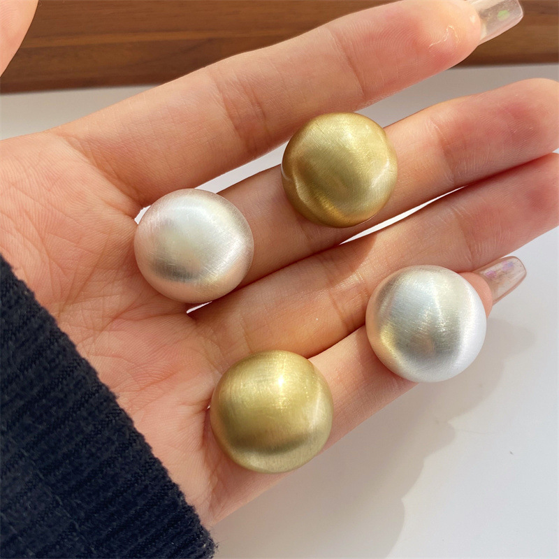 Retro Round Copper Plating Ear Studs 1 Pair