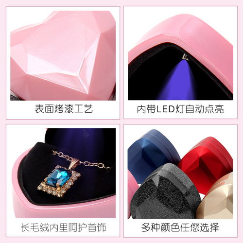 Romantic Heart-Shaped LED Light Jewelry Box with a Sense of Luxury, Engagement Ring Box, Necklace Packaging Box, Pendant Accessory Box
