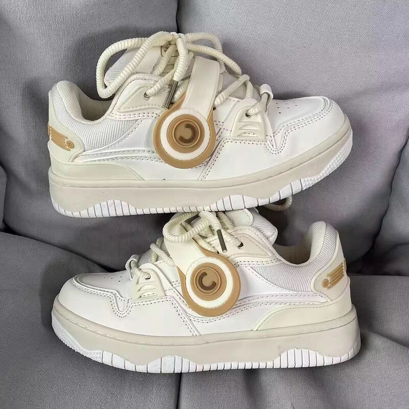 2023 new winter ins style niche earphone line bread shoes chic women's platform sports student shoes