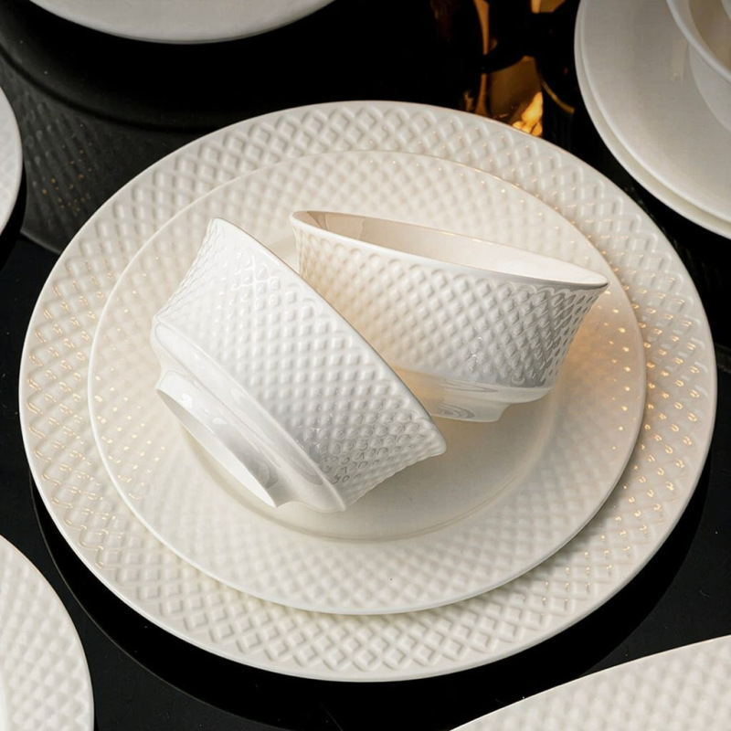 Jingdezhen pure white bone china tableware for home use, embossed light luxury housewarming gift, high-temperature underglaze ceramic tableware customization