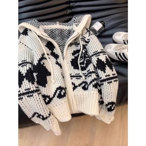 Japanese-style lazy retro Fair Isle hooded sweater jacket for women, autumn and winter, thick work, coarse needle zipper knit sweater