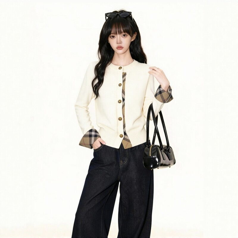 Off-white faux two-piece knitted cardigan for women, 2026 autumn new style, high-end plaid patchwork slim-fit short top
