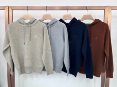 老钱风男士高端羊毛针织套头连帽卫衣  胸前绣花工艺简约大方百lp