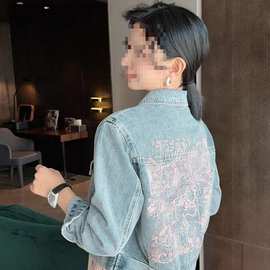 早春新款港风牛仔外套女刺绣铆钉图案夹克百搭小个子外搭上衣