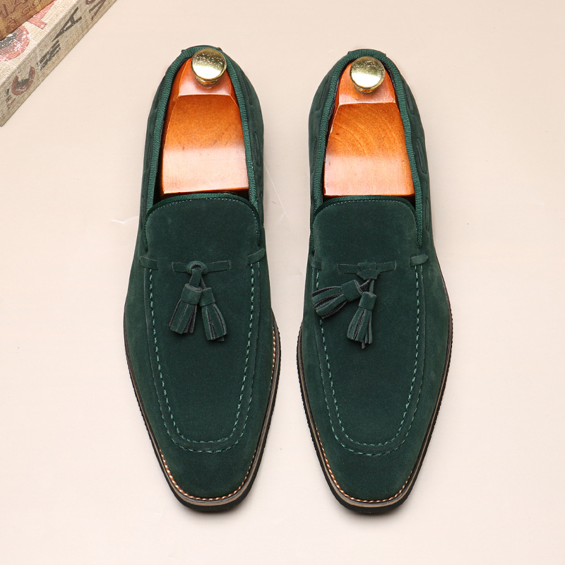 Mocassini con nappine da uomo, a punta, con piedini, casual, slip-on_voghion.com
