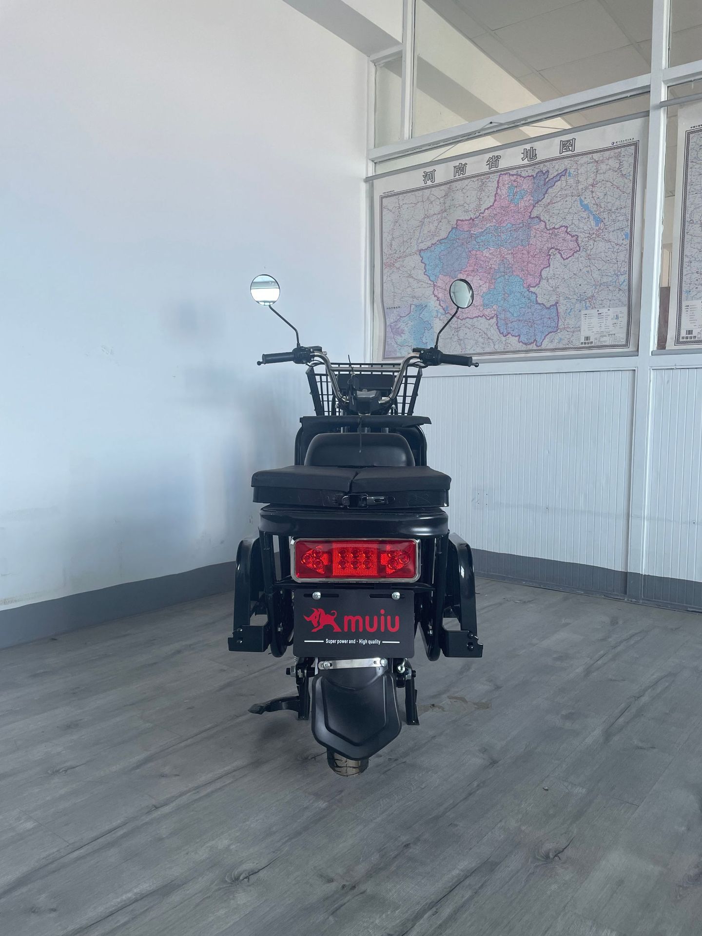 Manufacturer exports heavy-duty electric motorcycles, two-wheeled electric vehicles for climbing hills, delivering goods, and long-distance transportation, wholesale of metal-cased vehicles