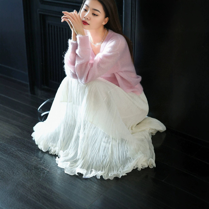 【The Secret of Pink】Fashionable French-style long skirt with large hem, pleated design, slimming effect, and fishbone structure for women 【The Secret of Pink】Fashionable French-style long skirt with large hem, pleated design, slimming effect, and fishbone structure for women