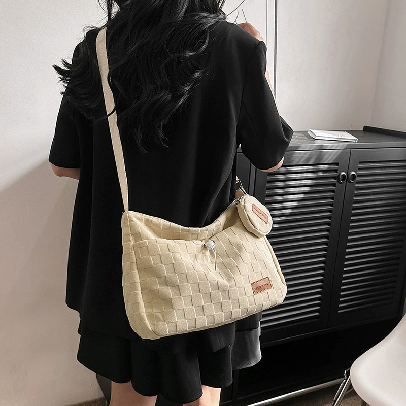 Universal trend capacious one-shoulder bag, quantum lamp, shoulder bag with diamond pattern, 2023, western style