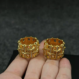 戒指;项链;手链