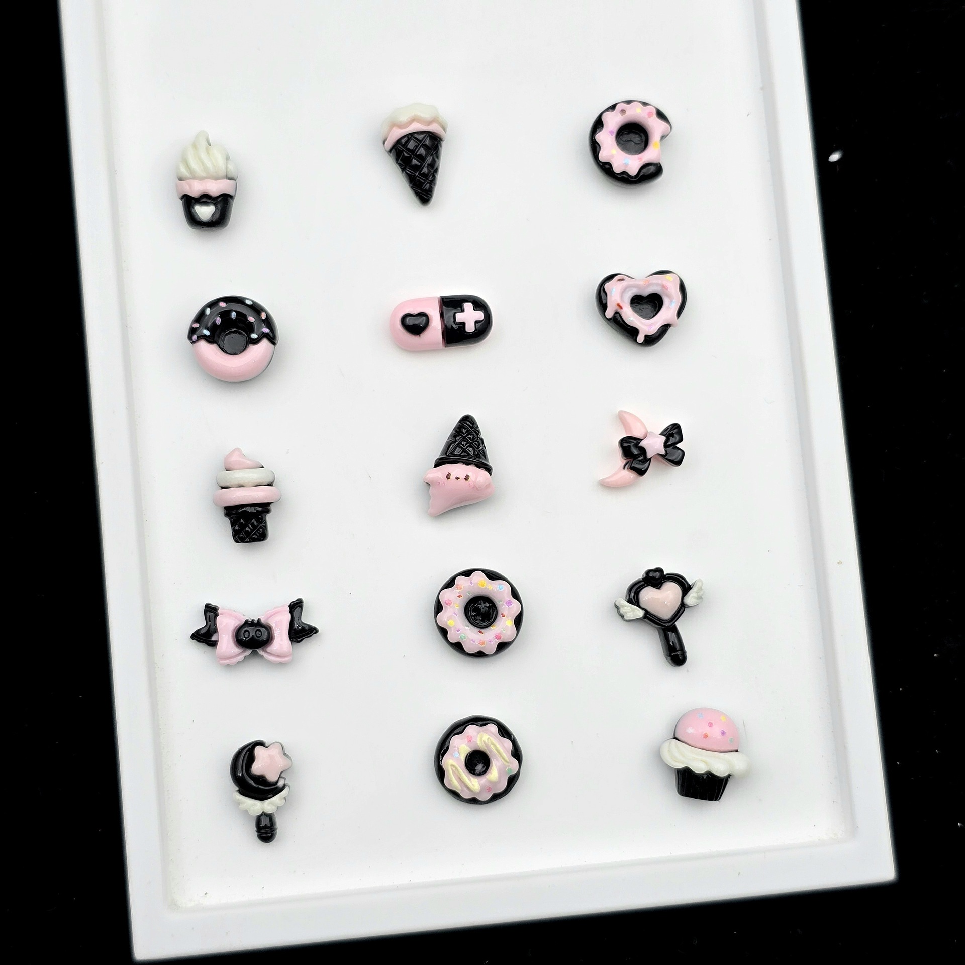 Mini black powder ice cream donut ~ cream glue simulation food play nail art mobile phone shell resin accessories diy accessories