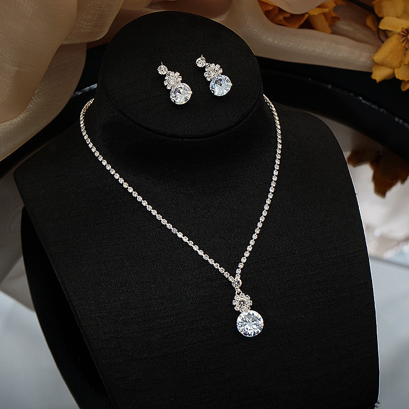 1 Set Simple Style Round Rhinestone Women's Earrings Necklace display picture 3