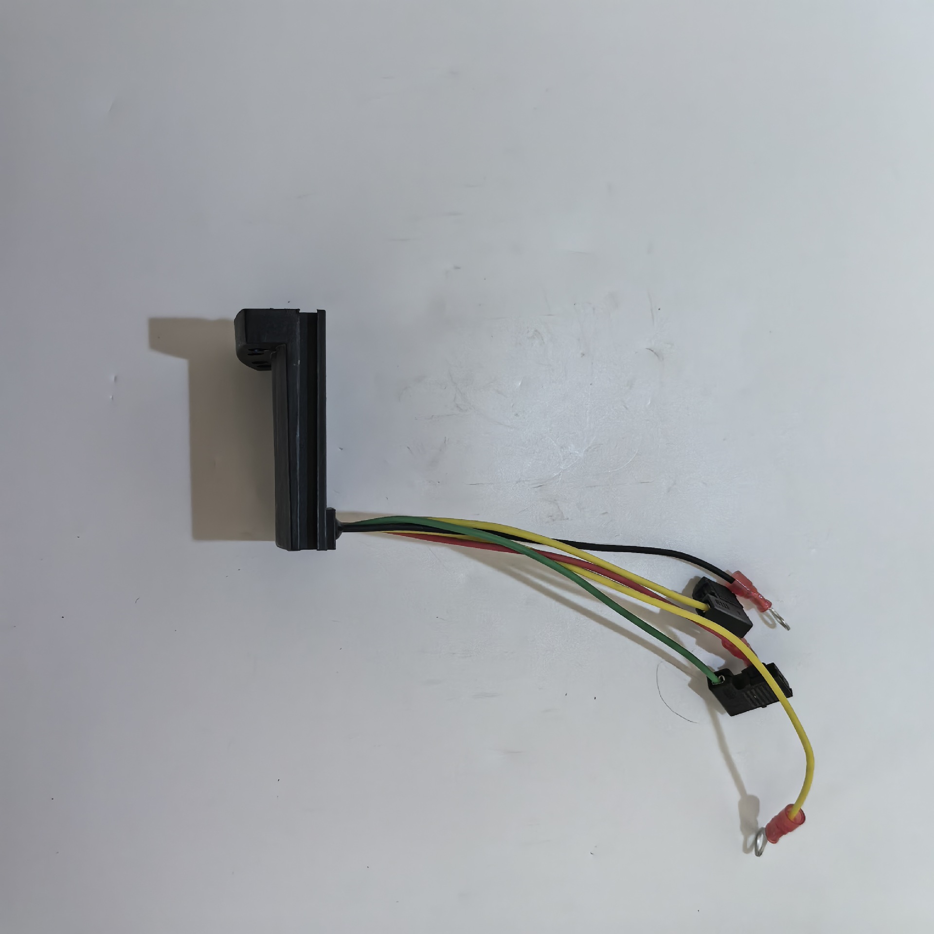 Spot 3141Vc Regulator Is Suitable for Petola Generator Jinlong Yutong Bus Generator Regulator