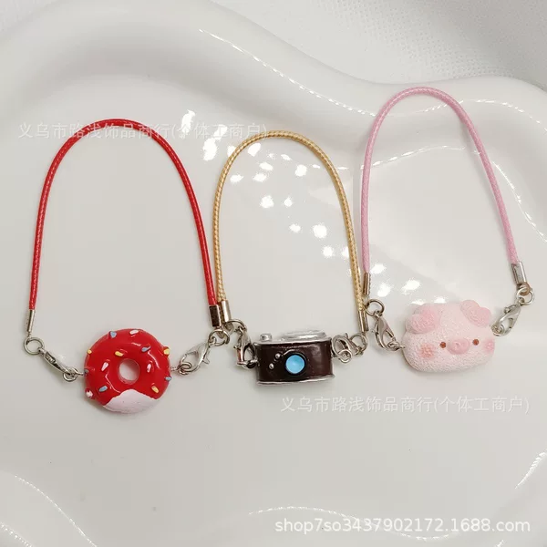 Popular Plush Doll Neck-Hanging Piggy Ornament Decoration, Labubu Doll Clothes, Small Camera Pendant, Donut