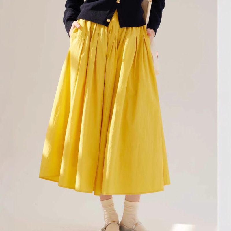 Spring and Summer Bright Yellow Skirt Made of Xinjiang Long-Staple Cotton with Elastic Pleats and Large Flared Hem Spring and Summer Bright Yellow Skirt Made of Xinjiang Long-Staple Cotton with Elastic Pleats and Large Flared Hem