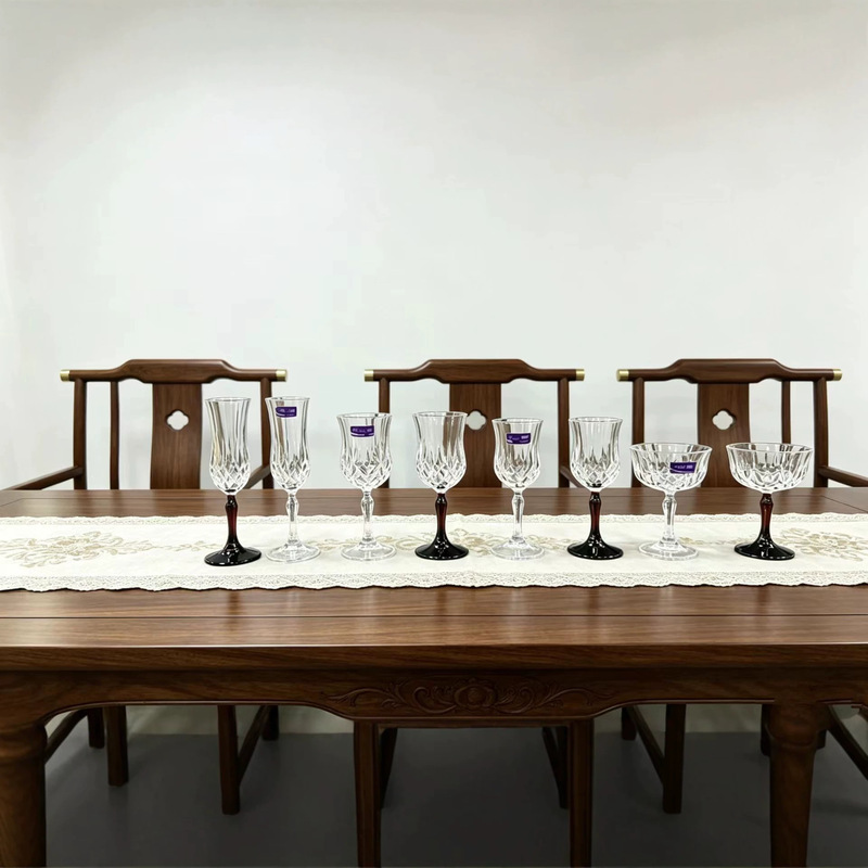 Crystal Glass Red Wine Glasses for Home Use, Tall Champagne Glasses, Wine Glasses, Cocktail Glasses Set, Butterfly-Shaped Champagne Glasses Crystal Glass Red Wine Glasses for Home Use, Tall Champagne Glasses, Wine Glasses, Cocktail Glasses Set, Butterfly-Shaped Champagne Glasses