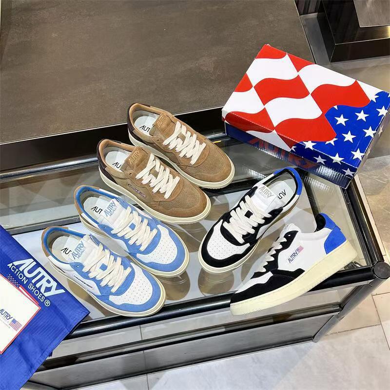 25 New Autry White Shoes Autry Genuine Leather Men's and Women's Korean Style Frosted Sports Shoes Low-Top Casual Sneakers