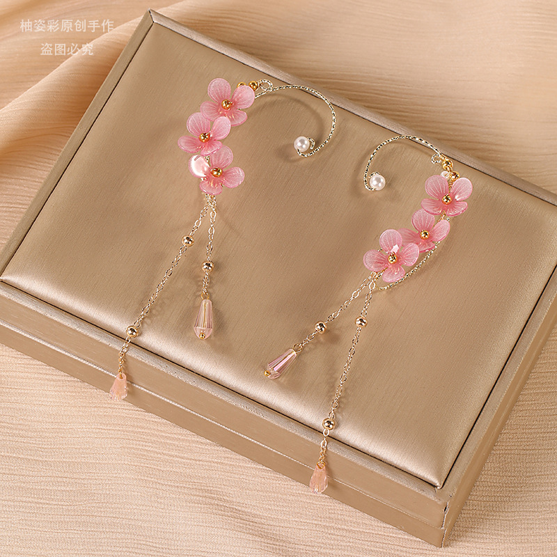 New Design Non-Pierced Ear Clips Pink Petal Earrings Amazon Aliexpress Hot-Selling Ear Hooks Fairy Ear Accessories