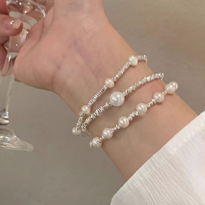 Fall in Love at First Sight! Ins-Style Silver and Pearl Bracelet for Women, Light Luxury, Niche, Exquisite, Gentle and Elegant Jewelry Fall in Love at First Sight! Ins-Style Silver and Pearl Bracelet for Women, Light Luxury, Niche, Exquisite, Gentle and Elegant Jewelry