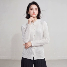 连衣裙;时尚休闲套装;女式T恤