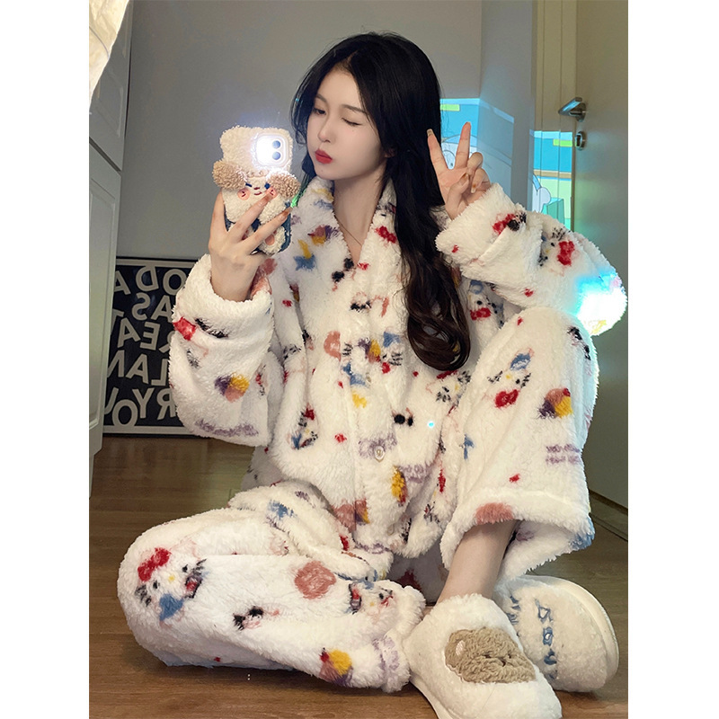 INS JAPANESE-KOREAN STYLE PAJAMAS 여성의 가을 및 겨울 새로운 기모노 카디건 세트 산호 양털 두꺼운 따뜻한 부드러운 소녀 홈 옷