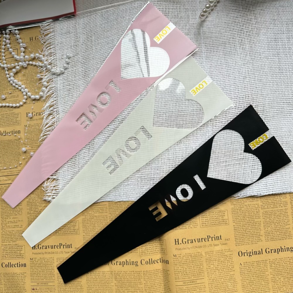 Bolsa triangular Bolsa de flores individuales Carnation Bolsa de rosas Bolsa de flores Ventana del corazón del día de San Valentín Bolsa de un solo ramo Bolsa de embalaje Amor