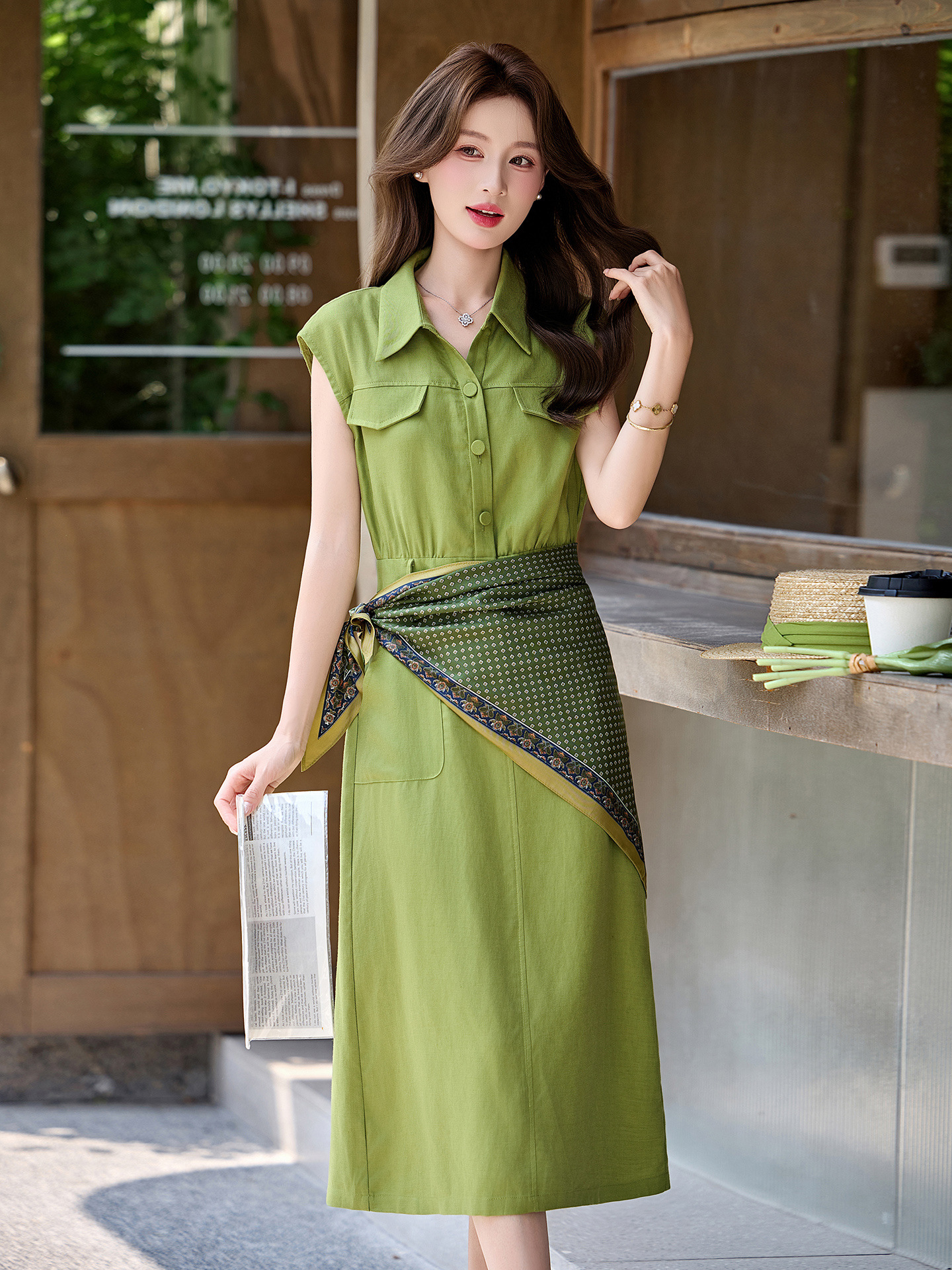Đầm maxi nữ cổ bẻ tay ngắn dáng suông kèm khăn lụa AH8635 — Màu ảnh