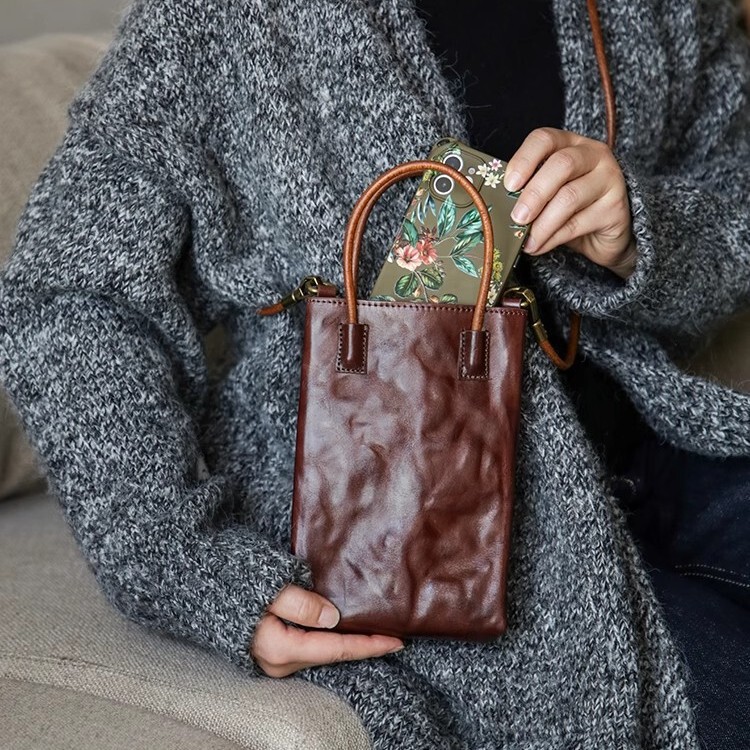 Vintage Vegetable-Tanned Soft Leather Phone Bag for Women, High-End Mini Tote Bag, Hand-Held Shoulder Crossbody Small Bag