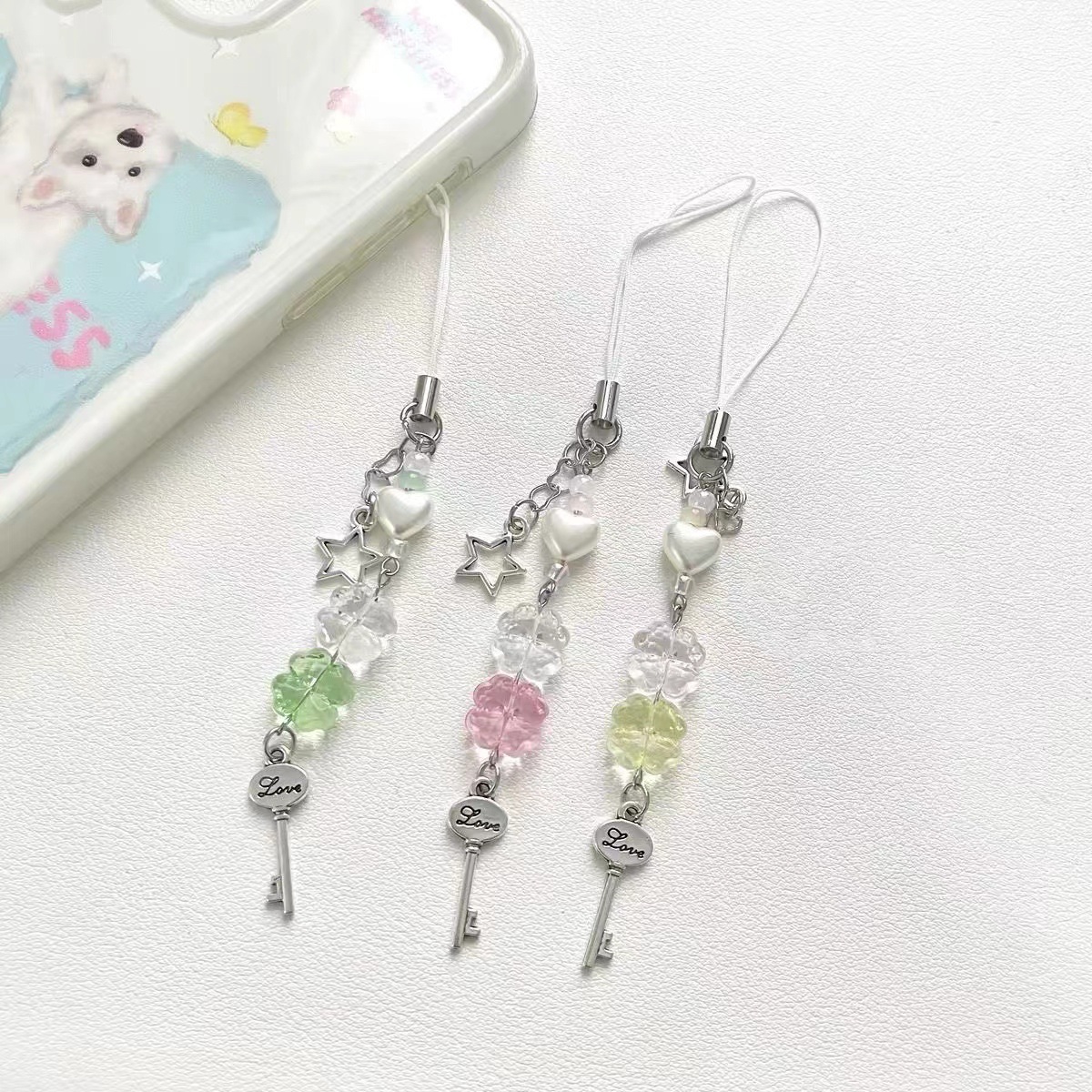 1 Piece Quantity Daily Occasion 1 Piece Sweet Four Leaf Clover Heart Shape Key Plastic Beaded Mobile Phone Chain Keychain