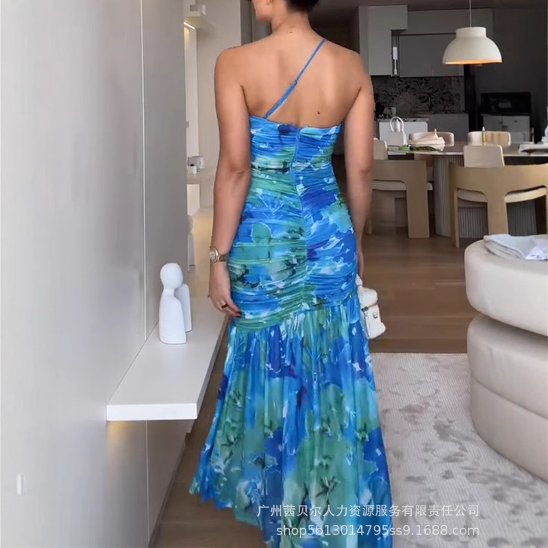LZR19594 ヨーロッパとアメリカンブルーのコントラストのある花柄ワンショルダーシースシースループリーツフィッシュテールドレス|undefined