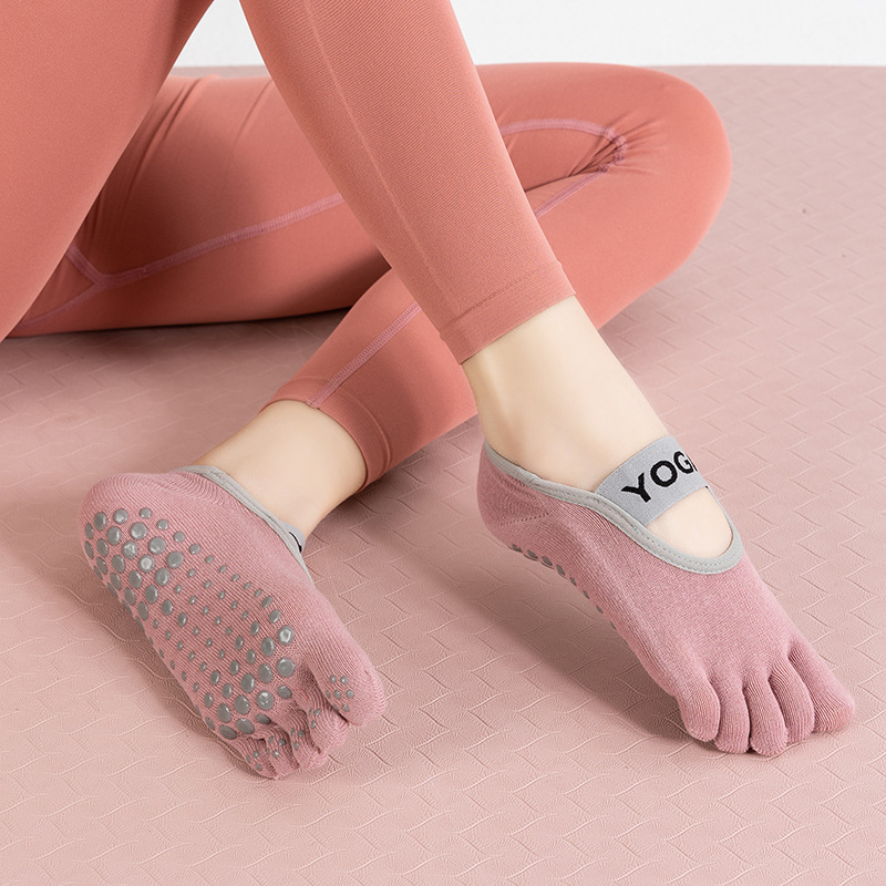 핑크 [고체 요가]]