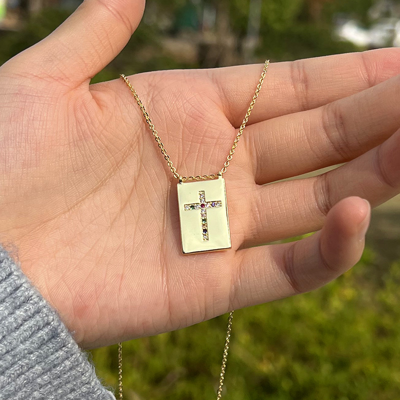 Fashion Tag Cross Pendant Gold Plated Inlaid Zirconium Square Tag Copper Necklace display picture 5