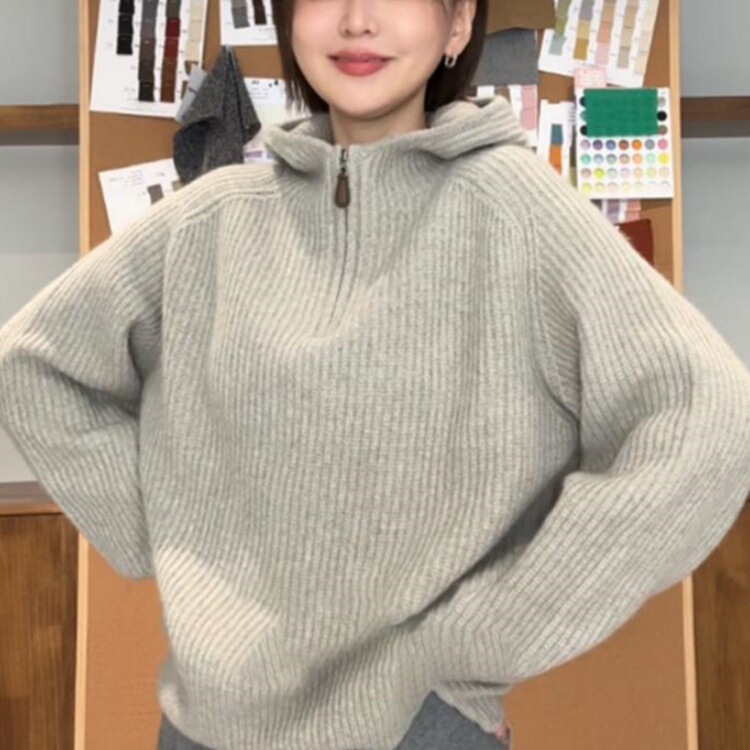 Plus-Size Relaxed Half-Zip Hooded Sweater Knitwear for Women, Autumn and Winter Loose Slimming Sweater, Versatile Outerwear Top Plus-Size Relaxed Half-Zip Hooded Sweater Knitwear for Women, Autumn and Winter Loose Slimming Sweater, Versatile Outerwear Top
